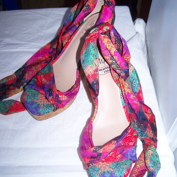 Impo Colorful Tie Espadrille Sandals Sz 8.5 - Picture 2 of 7